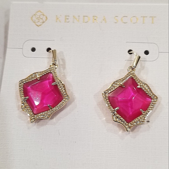Beautiful NWT Kendra Scott Pink Azalea Illusion Small Drop Earrings - Picture 3 of 3